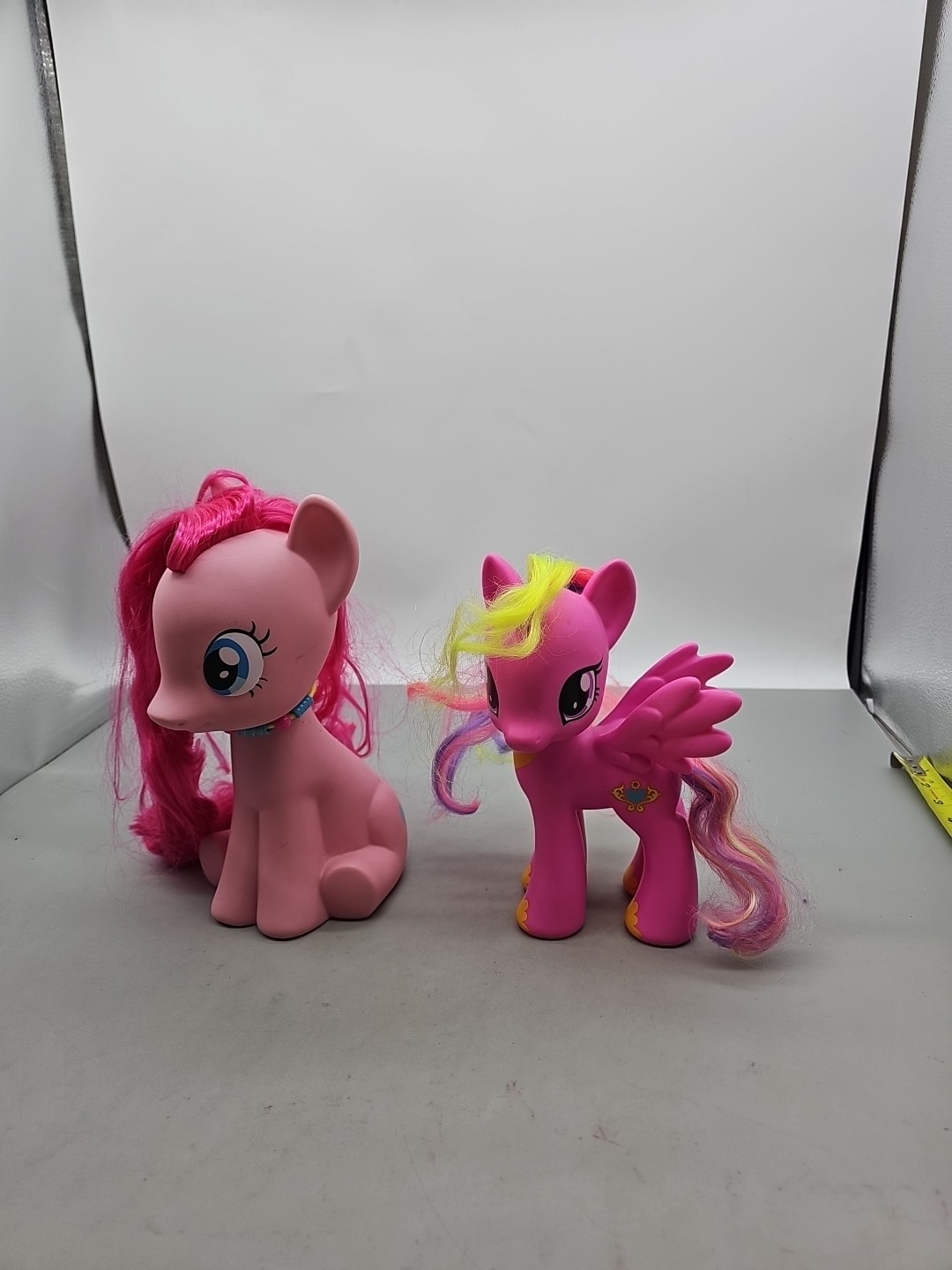 Figurina My Little Pony alta 8,5" principessa Cadance 2013 giocattolo plastica e seduta