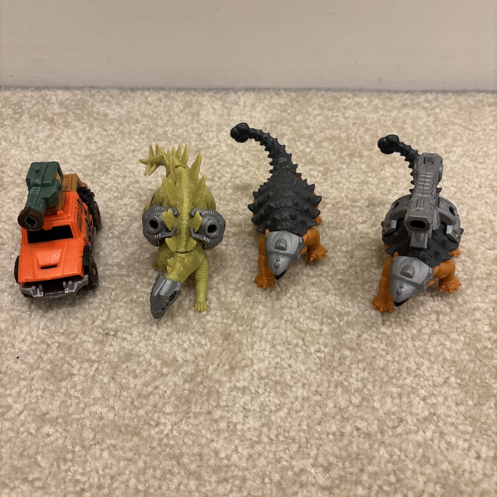 Zuru Dino Strike 5 Surprise Lot 4 Toy Figures Vehicle Ankylosaurus Stegosaurus
