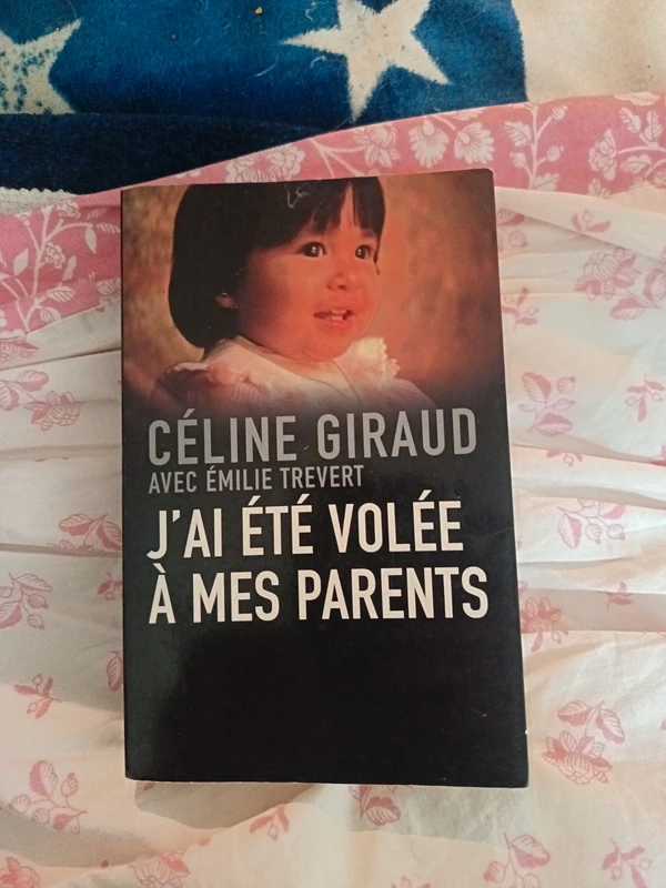 Livre "" J'ai été volee a mes parents"