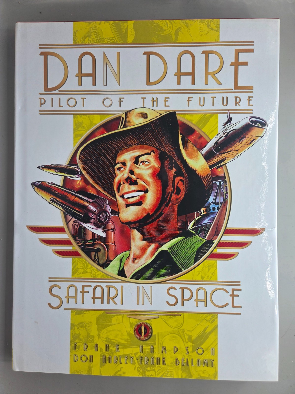 DAN DARE PILOTA DEL FUTURO SAFARI NELLO SPAZIO 2009 NAVE COMBINATA