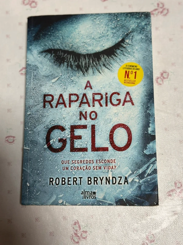 A Rapariga no Gelo – Robert Bryndza
