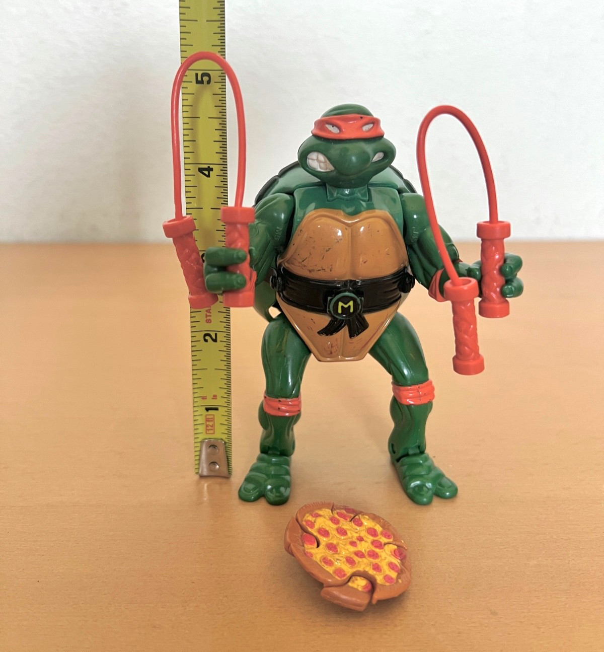 1992 TMNT Teenage Mutant Ninja Turtles Michelangelo Mutatin' Mike Action Figure