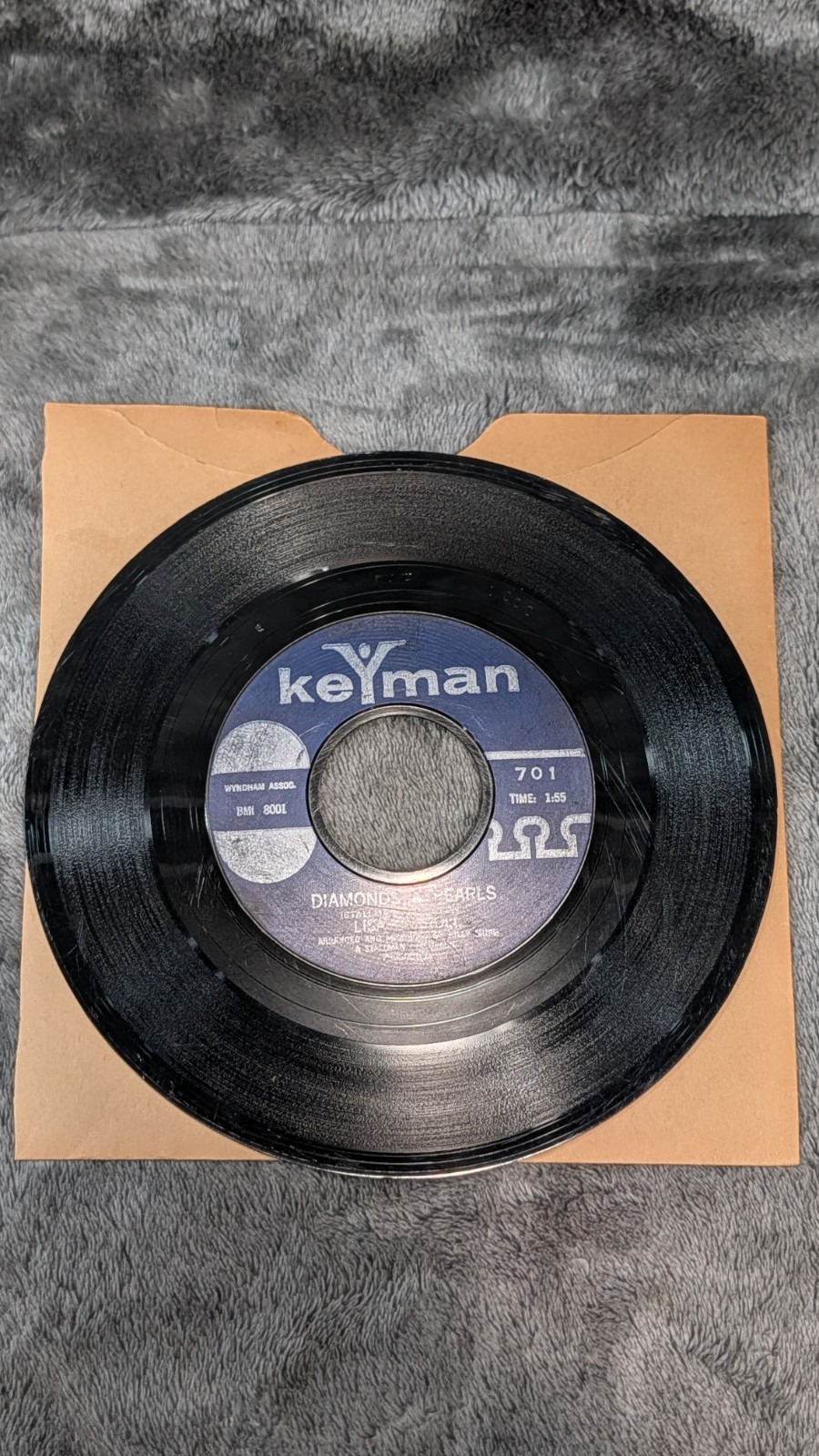 1963, Lisa Carroll, Keyman/Diamonds & Pearls, 7” 45 RMP Vinyl, Keyman Records