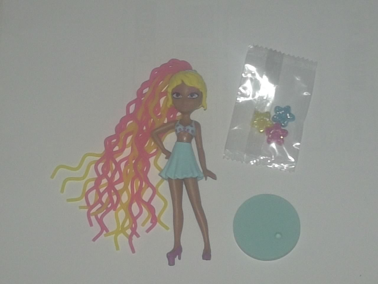 UNA PICCOLA BAMBOLA DI CHIX GIRLS CLUB FASHION DOLLS BLUE OCEAN (29.329)