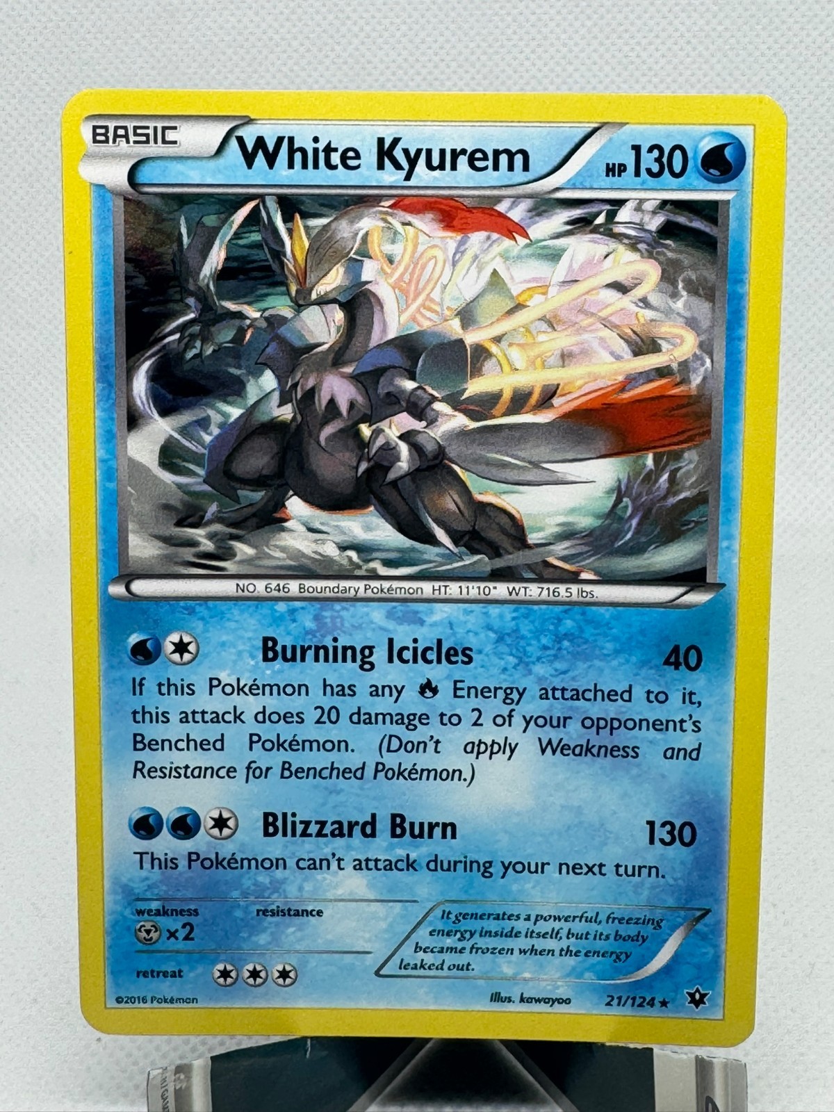 White Kyurem 21/124 Fates Collide Holo