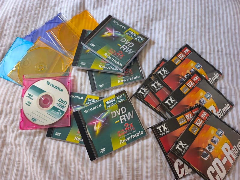 Lot CD DVD testés et vidés