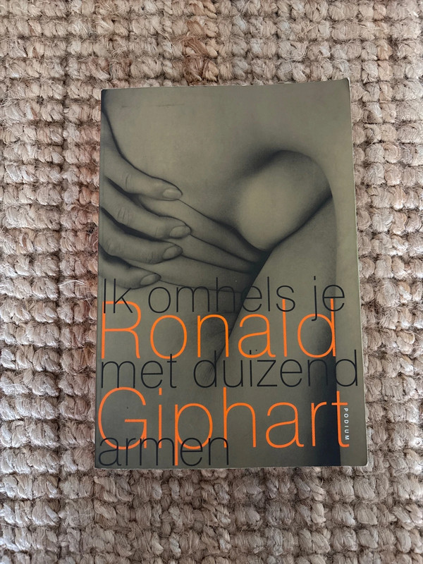 Boek “ik omhels je met duizend armen”