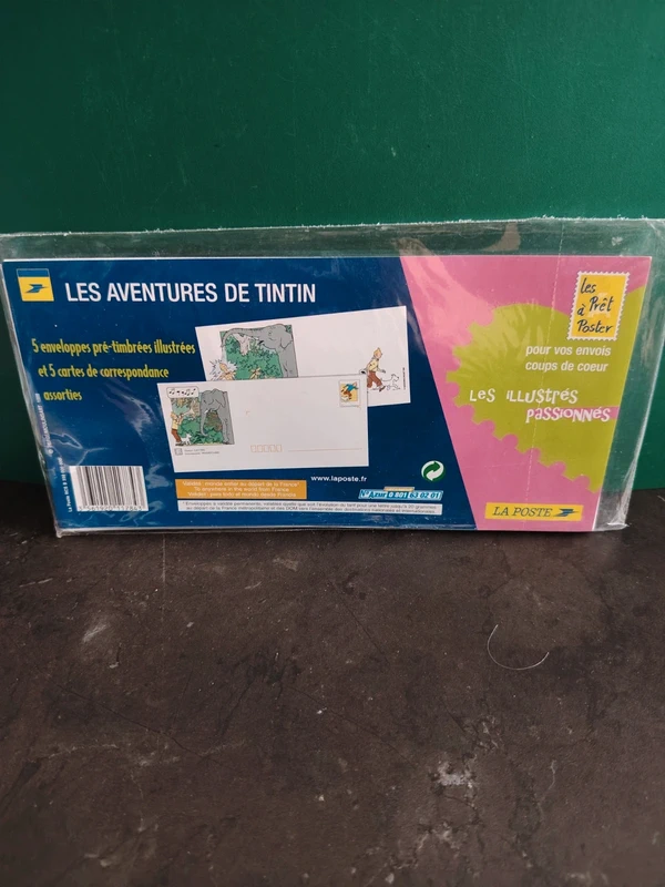 Prêts à poster " Tintin " : 5 enveloppes pré-timbrees et 5 cartes de correspondance assorties.