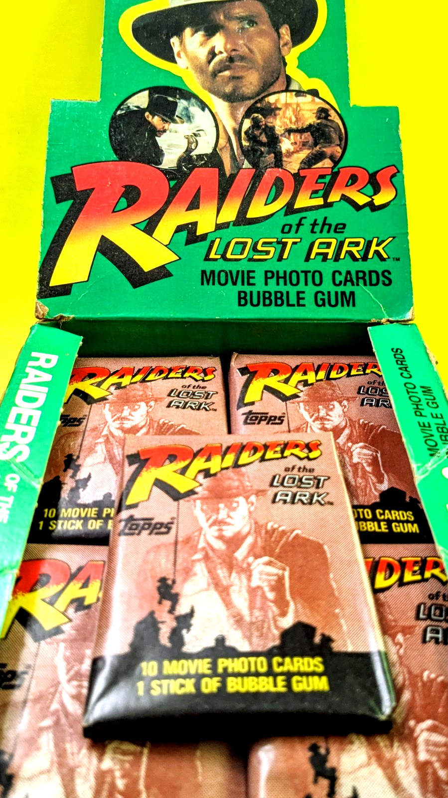 INDIANA JONES--RAIDERS OF LOST ARK-1981-TOPPS--SEALED--UNOPENED-PACK--OUT-OF-BOX