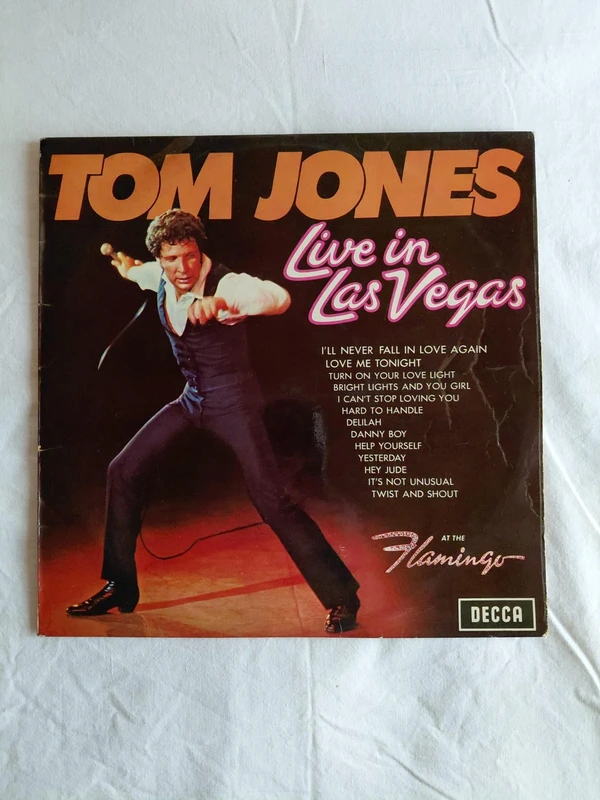Tom Jones – Live In Las Vegas