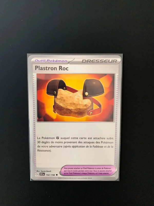 carte pokémon Plastron roc FR 192/198 Écarlate et Violet