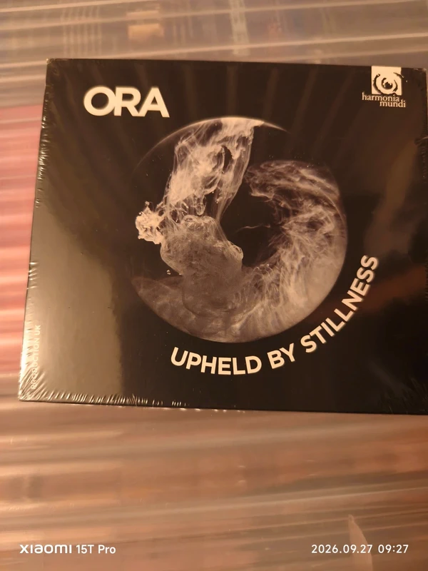 ORA Singers - Upheld By Stillness (2016)
