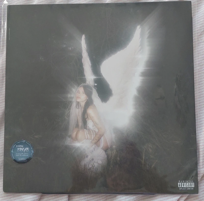 Vinyl Young Forever - Nessa Barrett