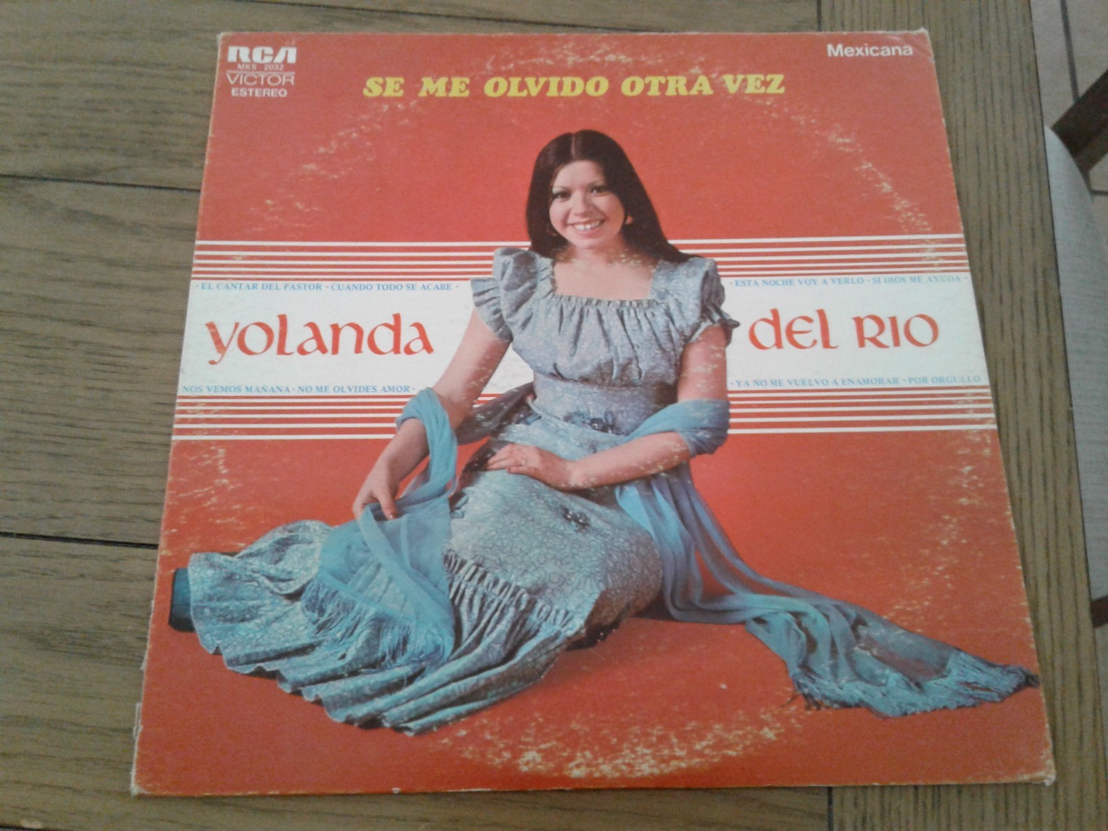 YOLANDA DEL RIO - SE ME OLVIDO OTRA VEZ - LP - PLAY TESTED