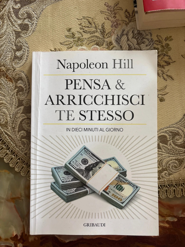 Libro “Pensa e arricchisci te stesso in dieci minuti al giorno”