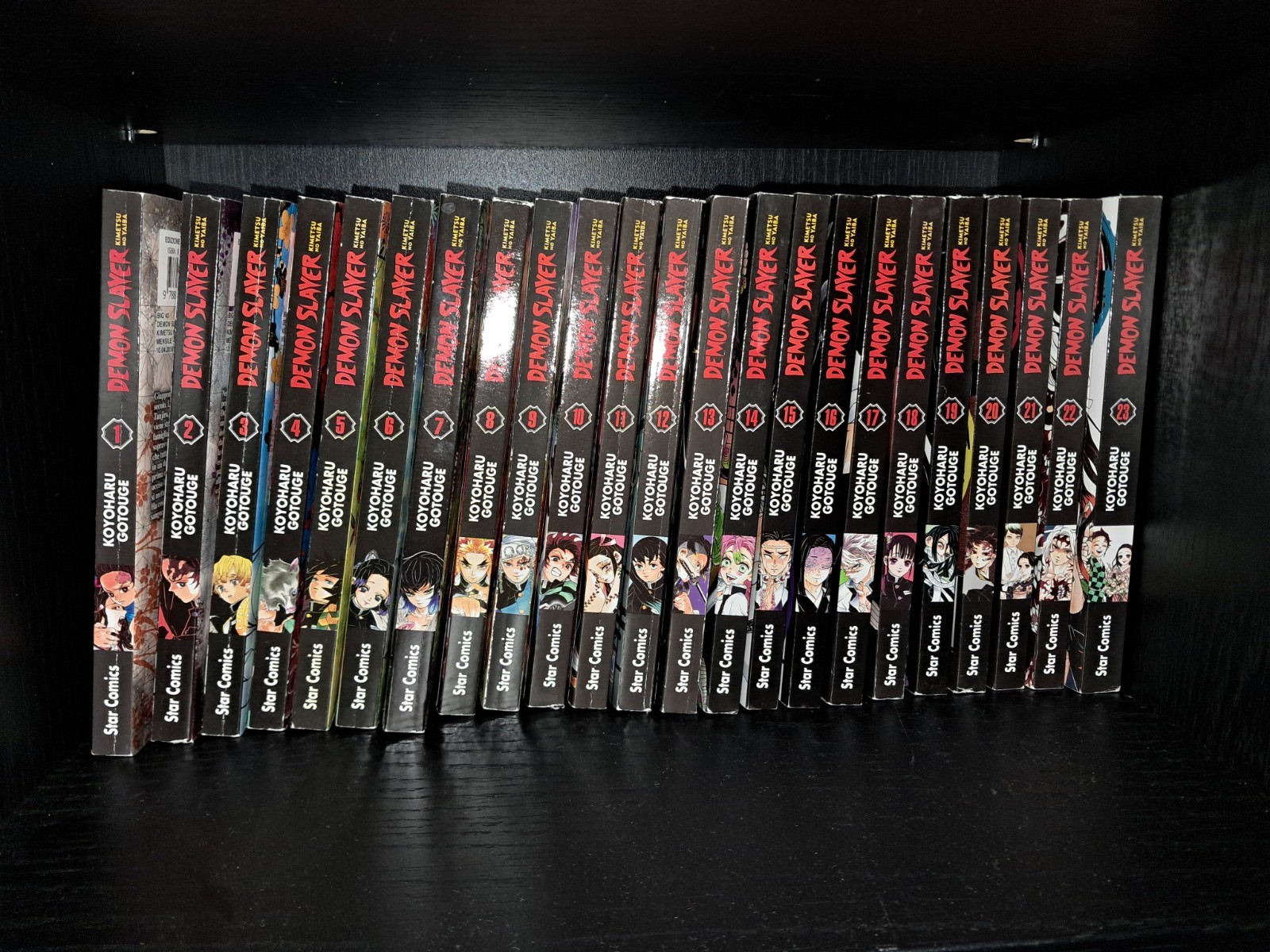 Star Comics Demon Slayer Kimetsu no Yaiba set volumi 1-23 Gotouge brossura