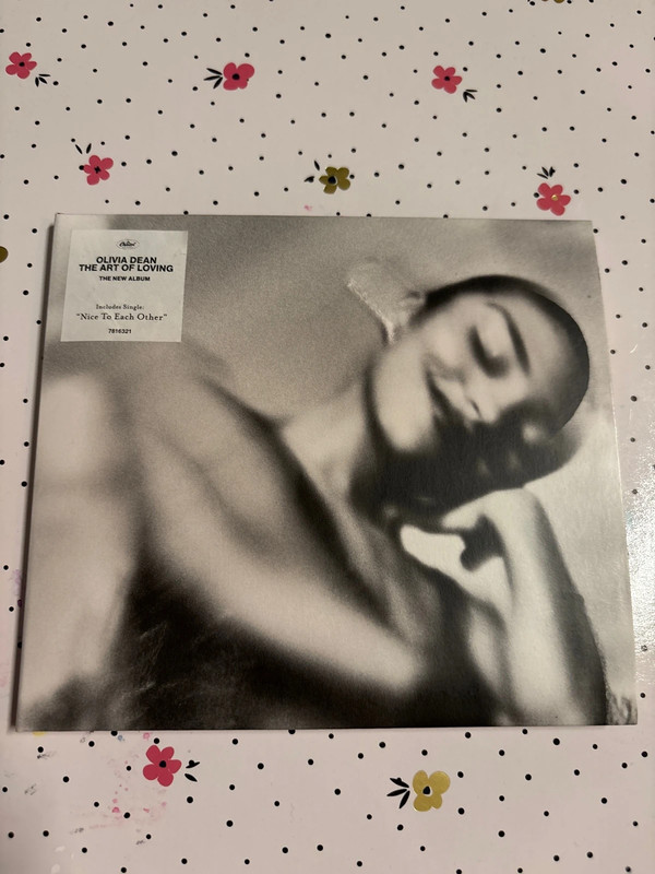 Olivia Dean cd