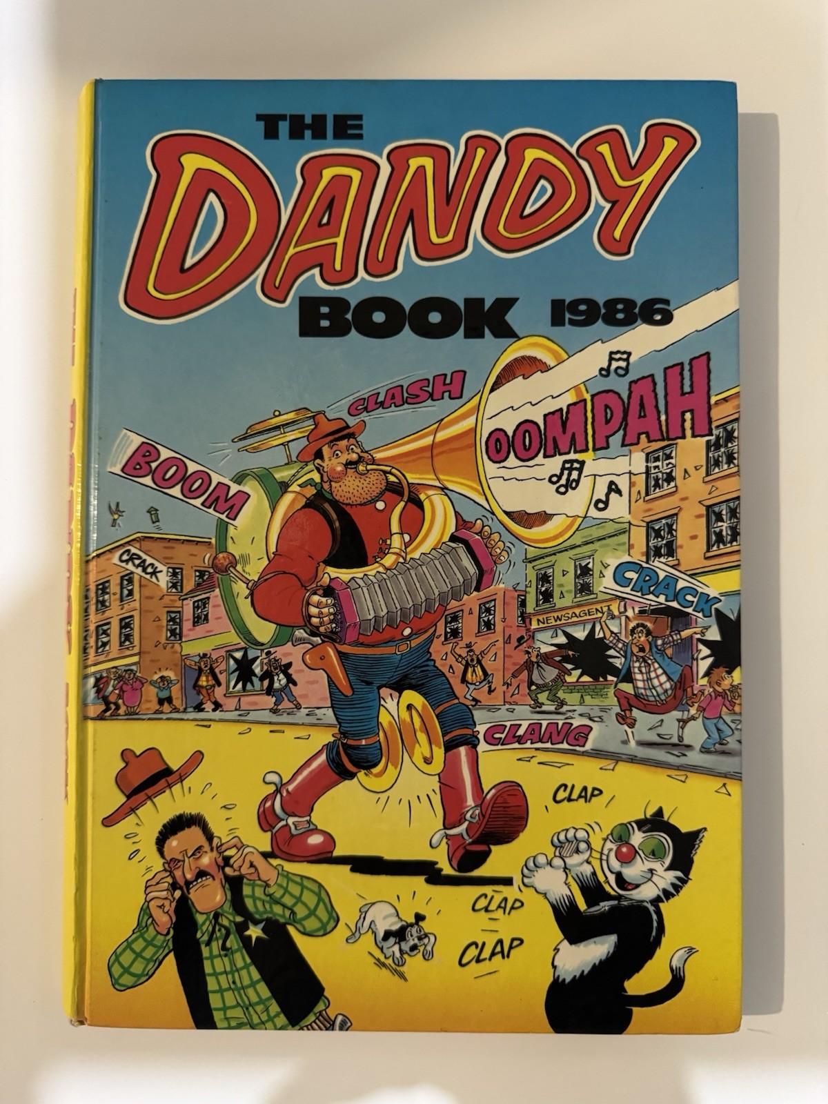 The Dandy Book 1986 Annual Collectible Hardback Desperate Dan