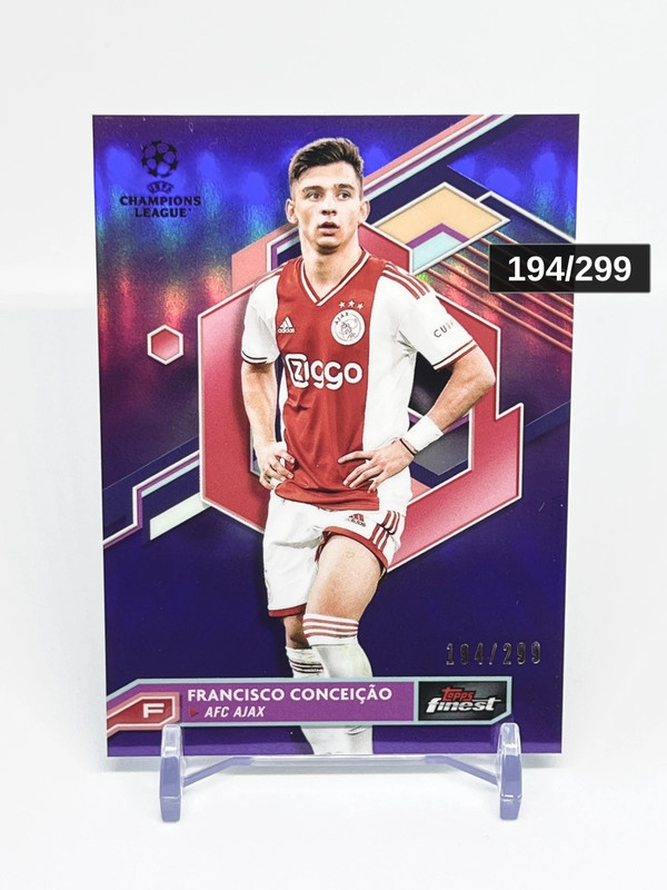 93 Francisco Conceição 2022-23 Topps Finest UEFA Purple Refractor /299