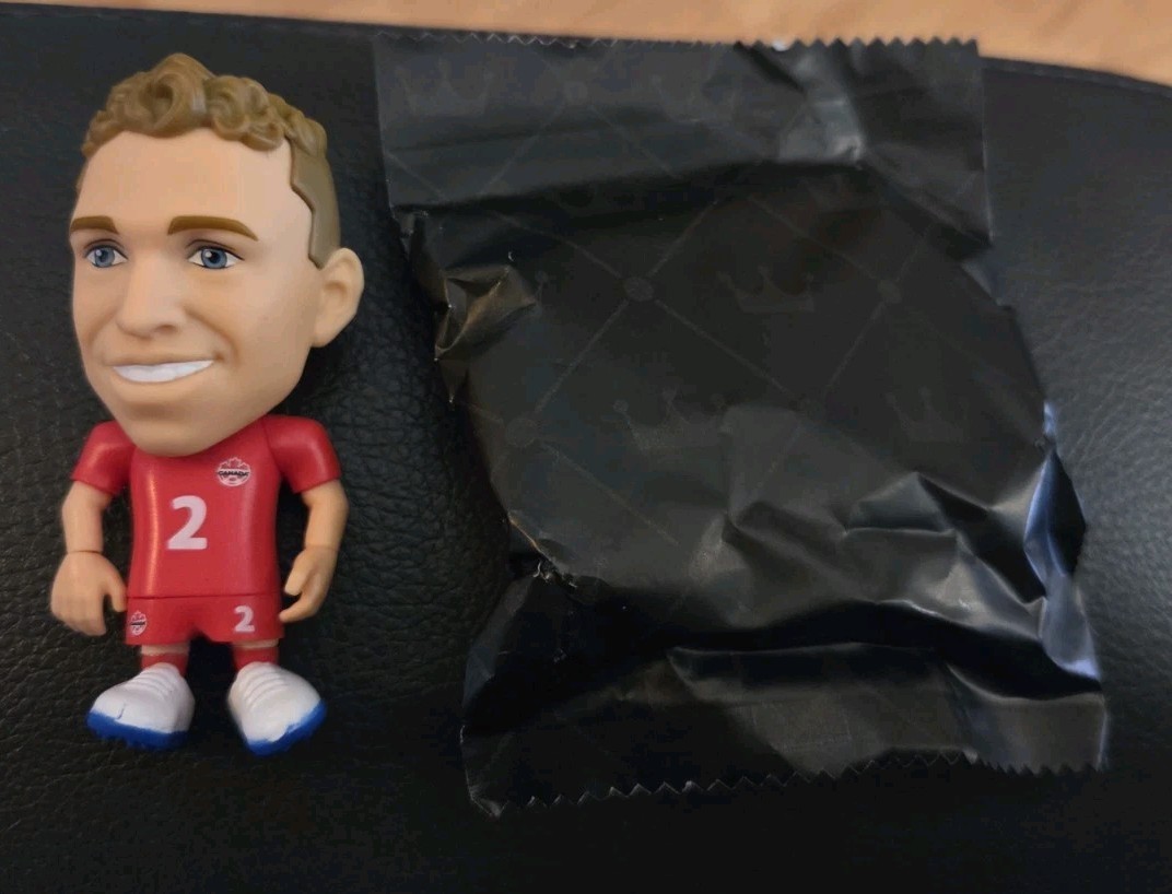 ZURU FIFA Ballers 2026 Canada Alistair Johnston, NEW-OPEN Capsule 