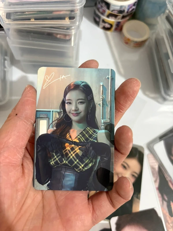 Lia photocard
