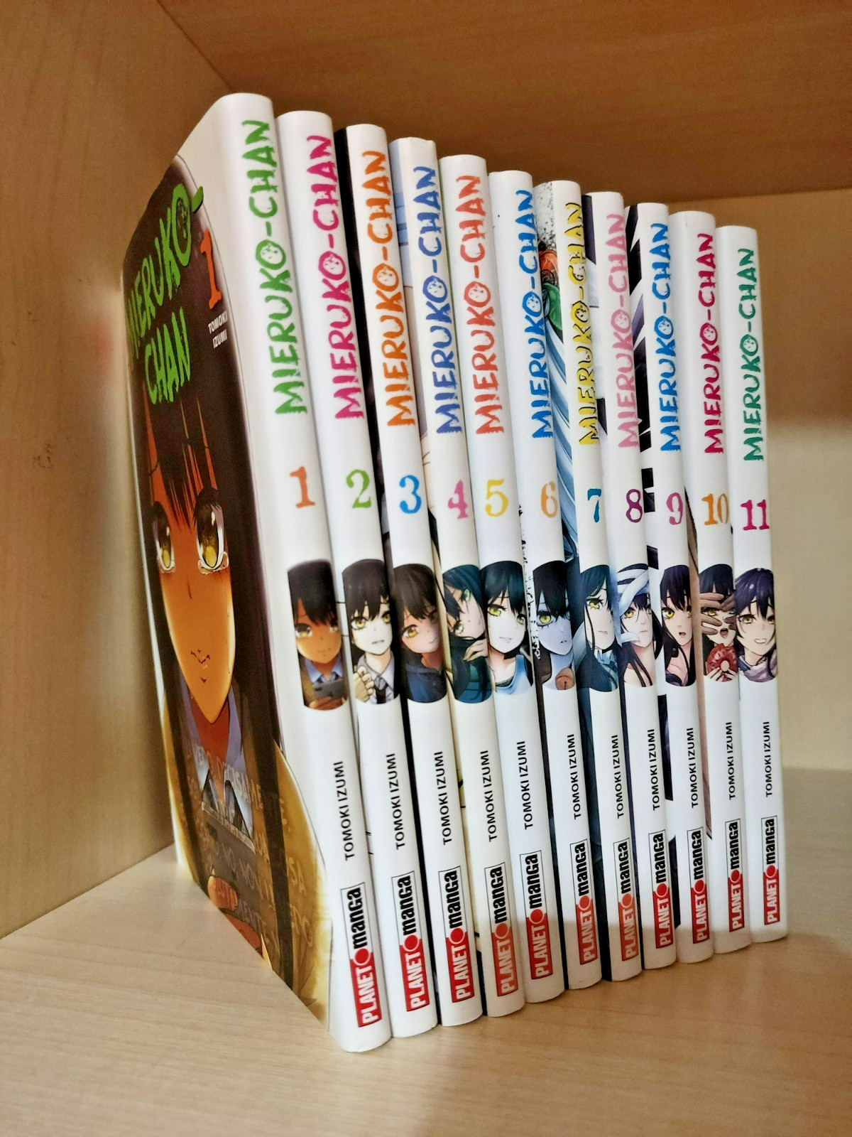Mieruko-Chan serie completa  1-11 Planet Manga
