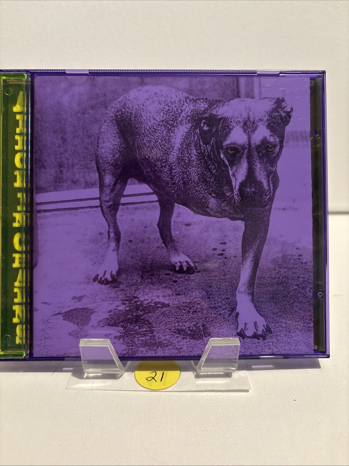 Alice in Chains by Alice in Chains Nov-1995 Purple Yellow Case Great Shape. 21