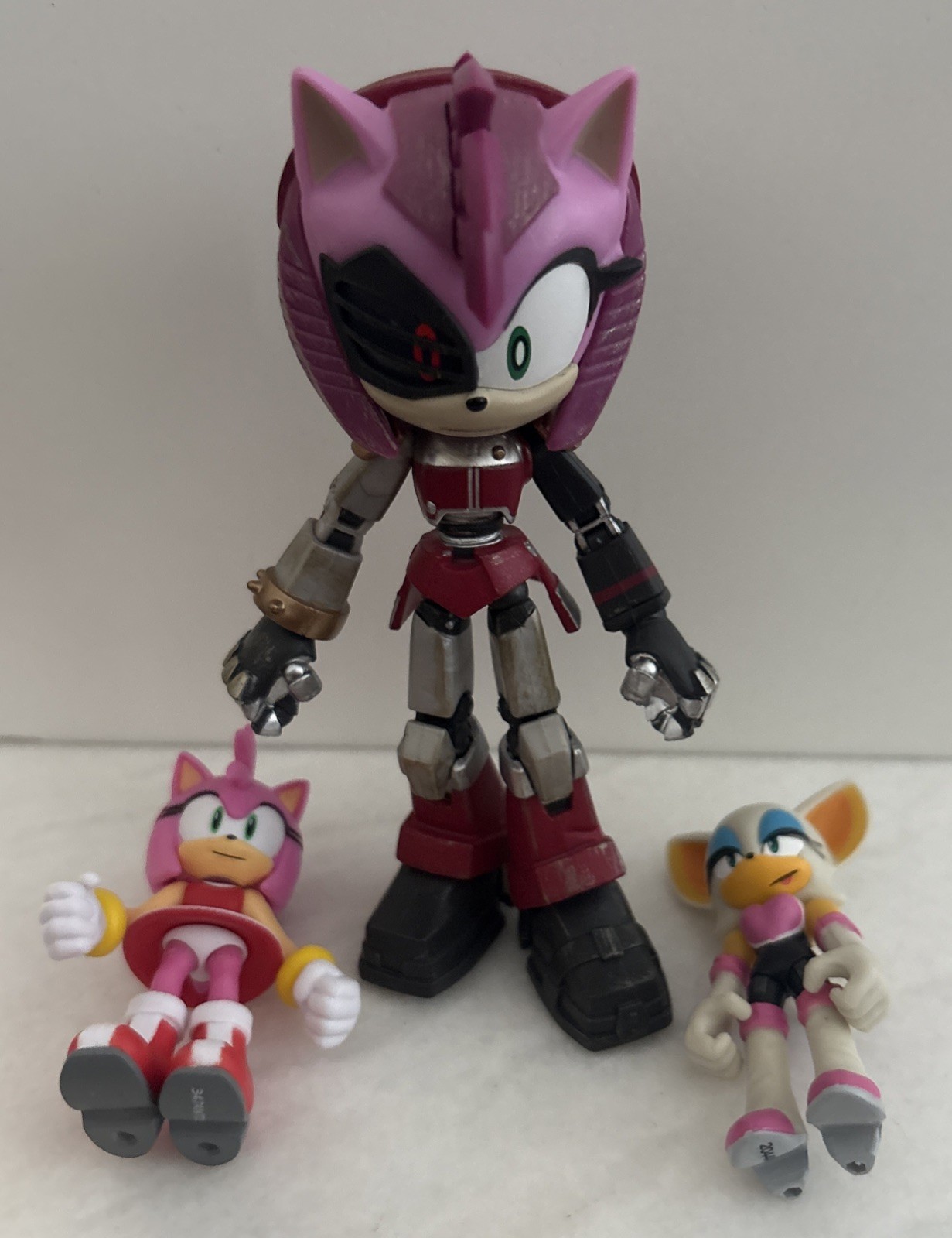 Jakks Pacific Sonic Prime 5" Rusty Rose New Yoke City Netflix Edition Loose Legs