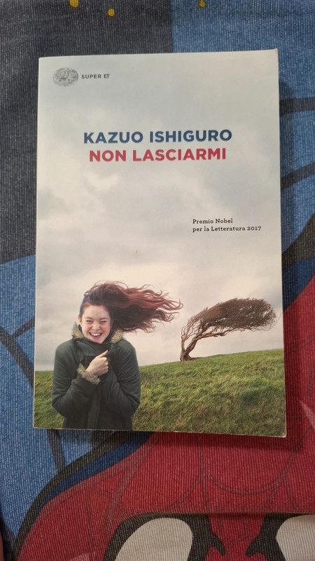 Non lasciarmi Kazuo Ishiguro