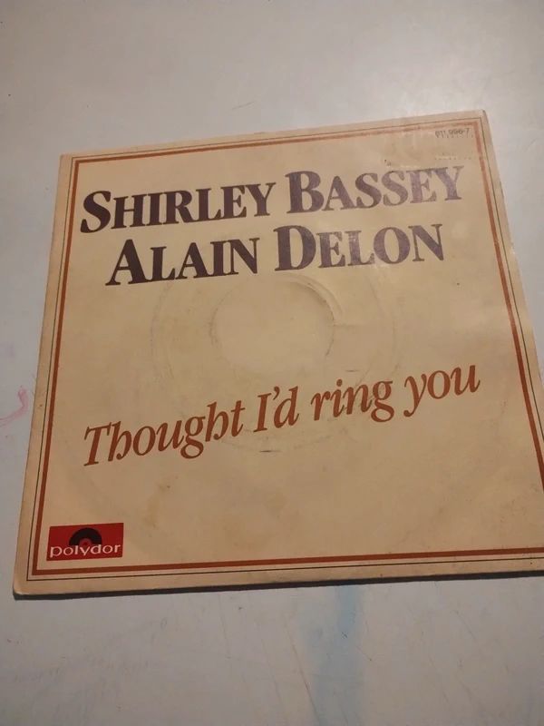 Shirley Bassey et Alain Delon