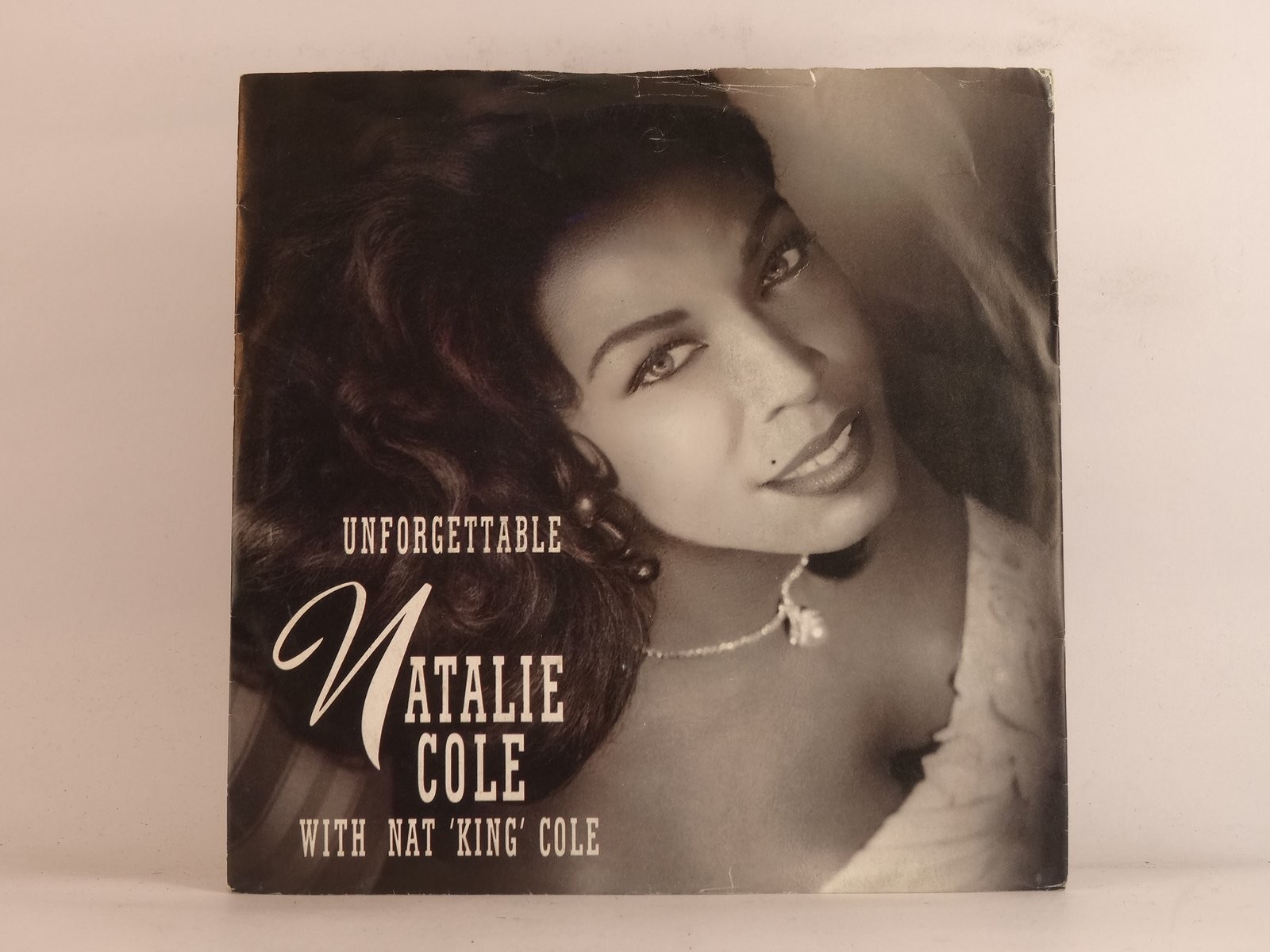 NATALIE COLE WITH NAT KING COLE UNFORGETTABLE (JUKEBOX) (107) 2 Track 7" Single 