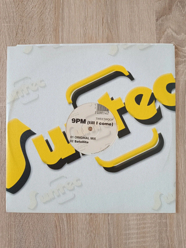 hardstyle music > Tweetwoof - 9 PM (Till I Come) inc. Skam remix *top hit*
