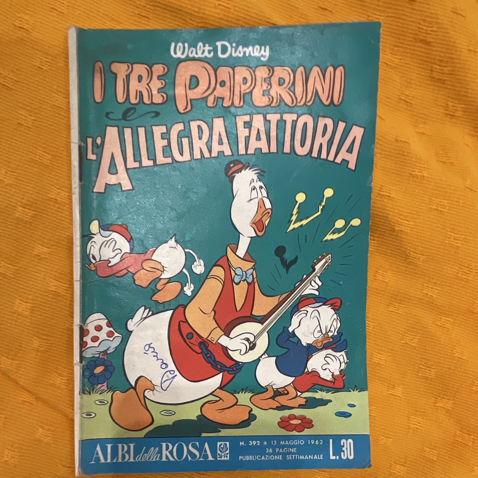 Walt Disney I tre Paperini e l'Allegra Fattoria Albi della Rosa n.392 1962