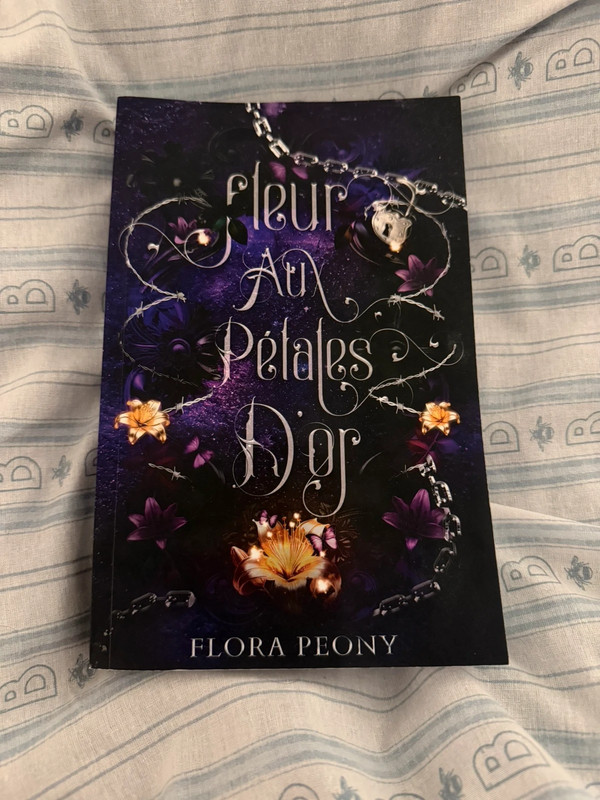 Fleur aux pétales d’or
