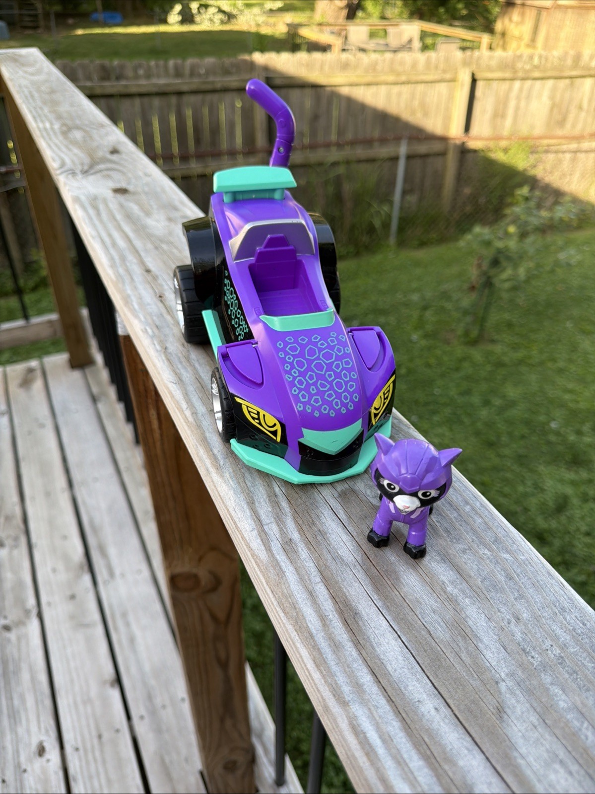 Lotto giocattoli Paw Patrol Cat Pack Shade’s Vehicle & Figure Playset. Usato