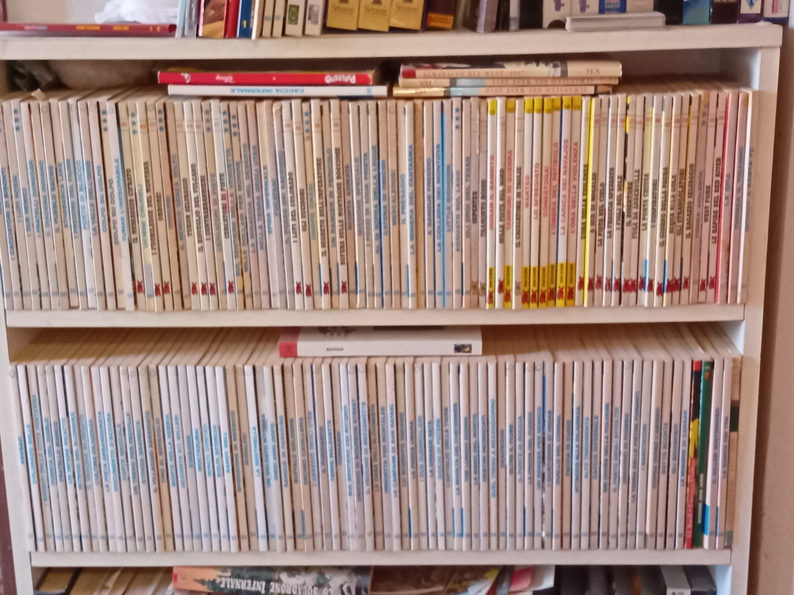 Vendesi ca. 180 Fumetti Tex in ottimi condizioni 