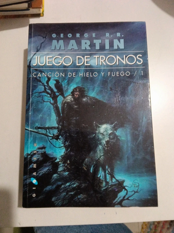 Canción de hielo y fuego: Juego de tronos (Gigamesh Ficción) (Spanish Edition) - George R.R. Martin