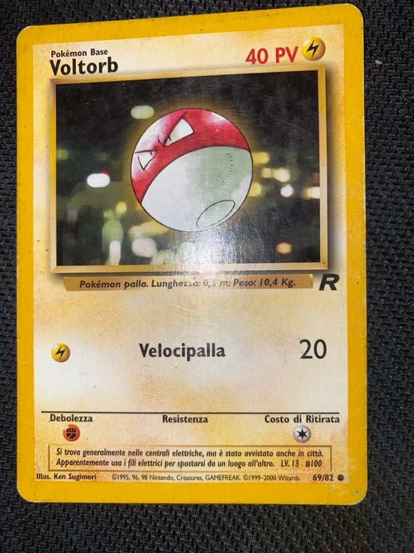 Pokemon voltorb