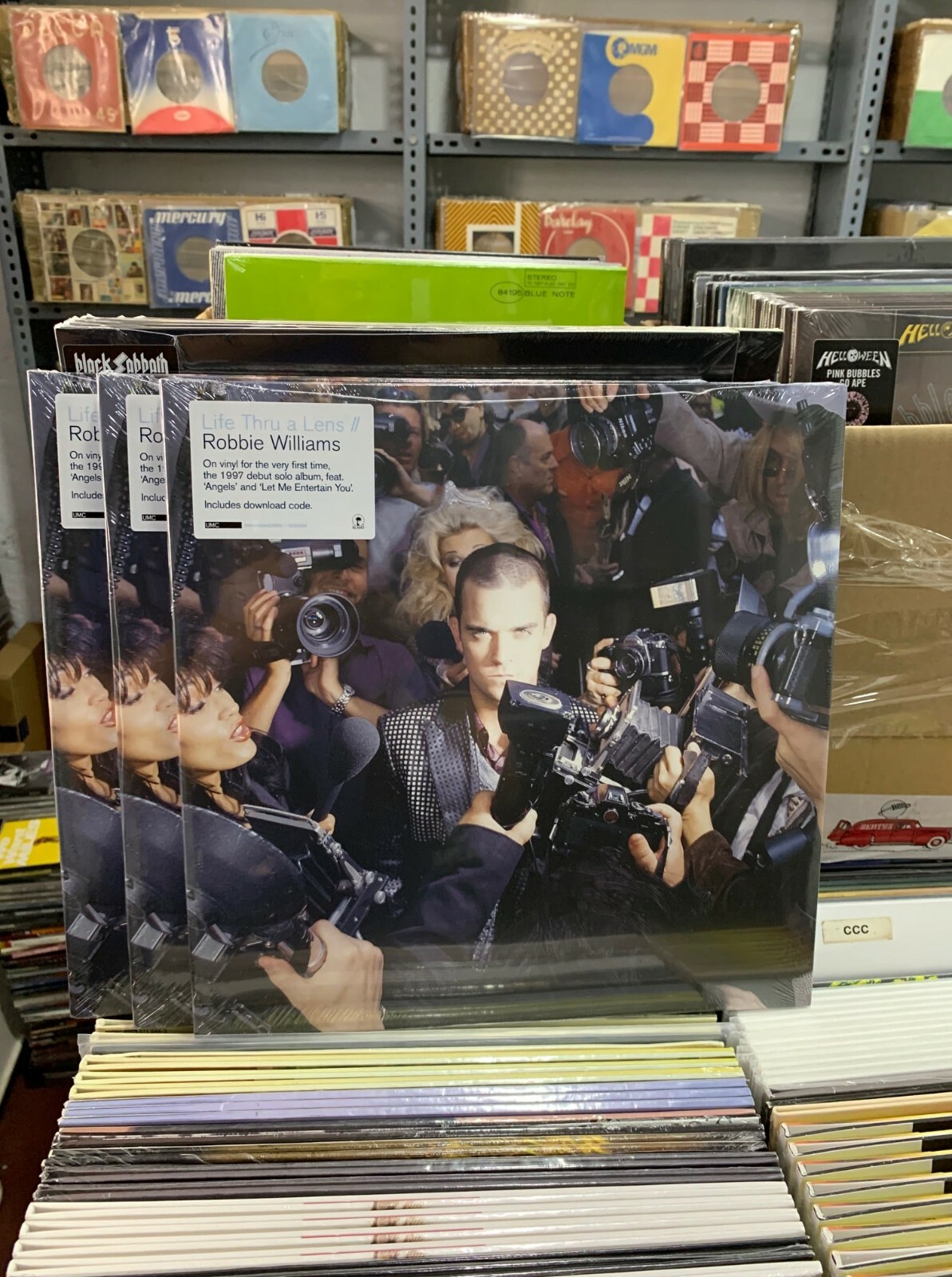 ROBBIE WILLIAMS LP LIFE THUR A LENS 2021 SIGILLATO