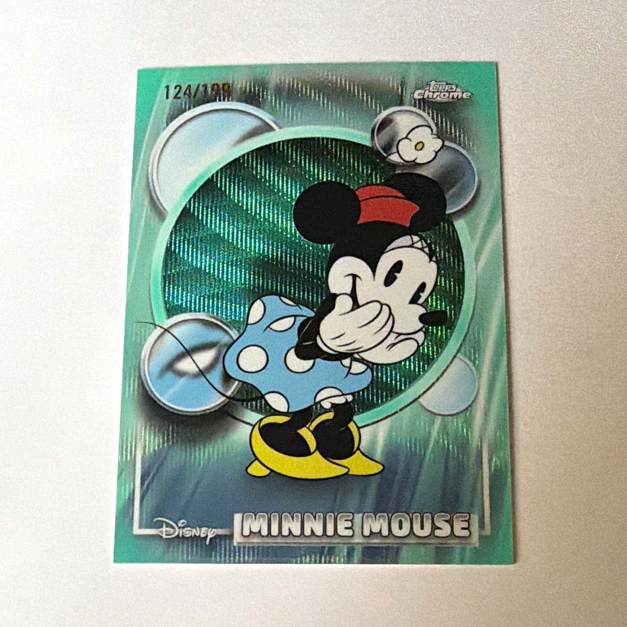 2026 Topps Chrome Disney Minnie Mouse Aqua Wave Refractor #51 124/199