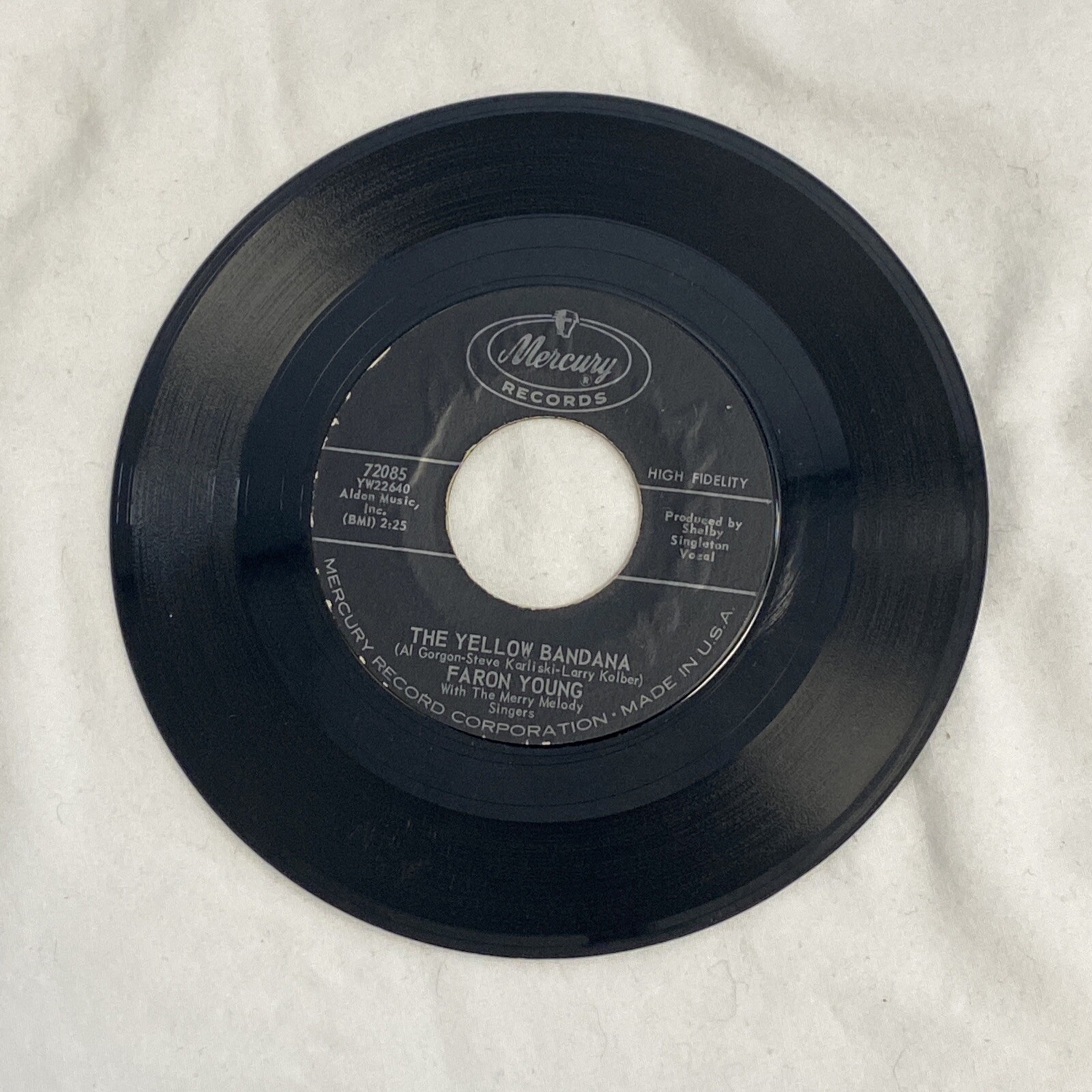 Faron Young (45RPM) The Yellow Bandana / How Much I Must Have Loved You 1963