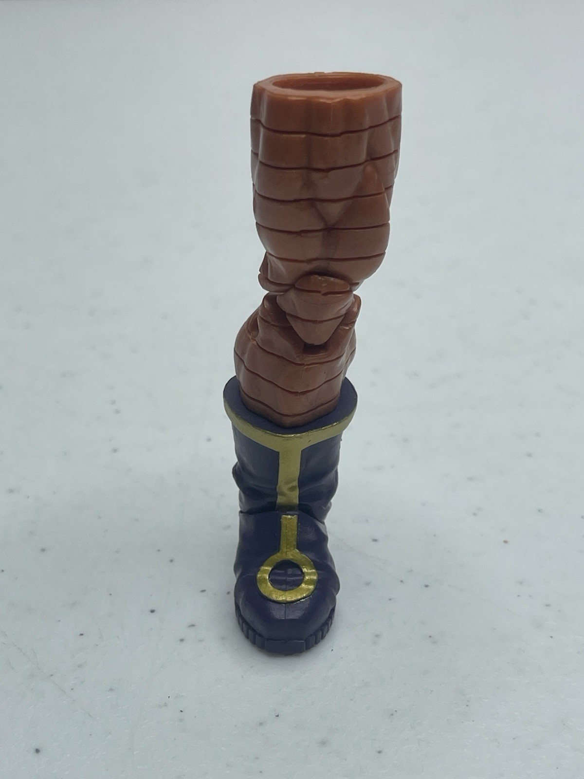 Marvel Legends BAF Arnim Zola gamba destra costruisci una parte di figura