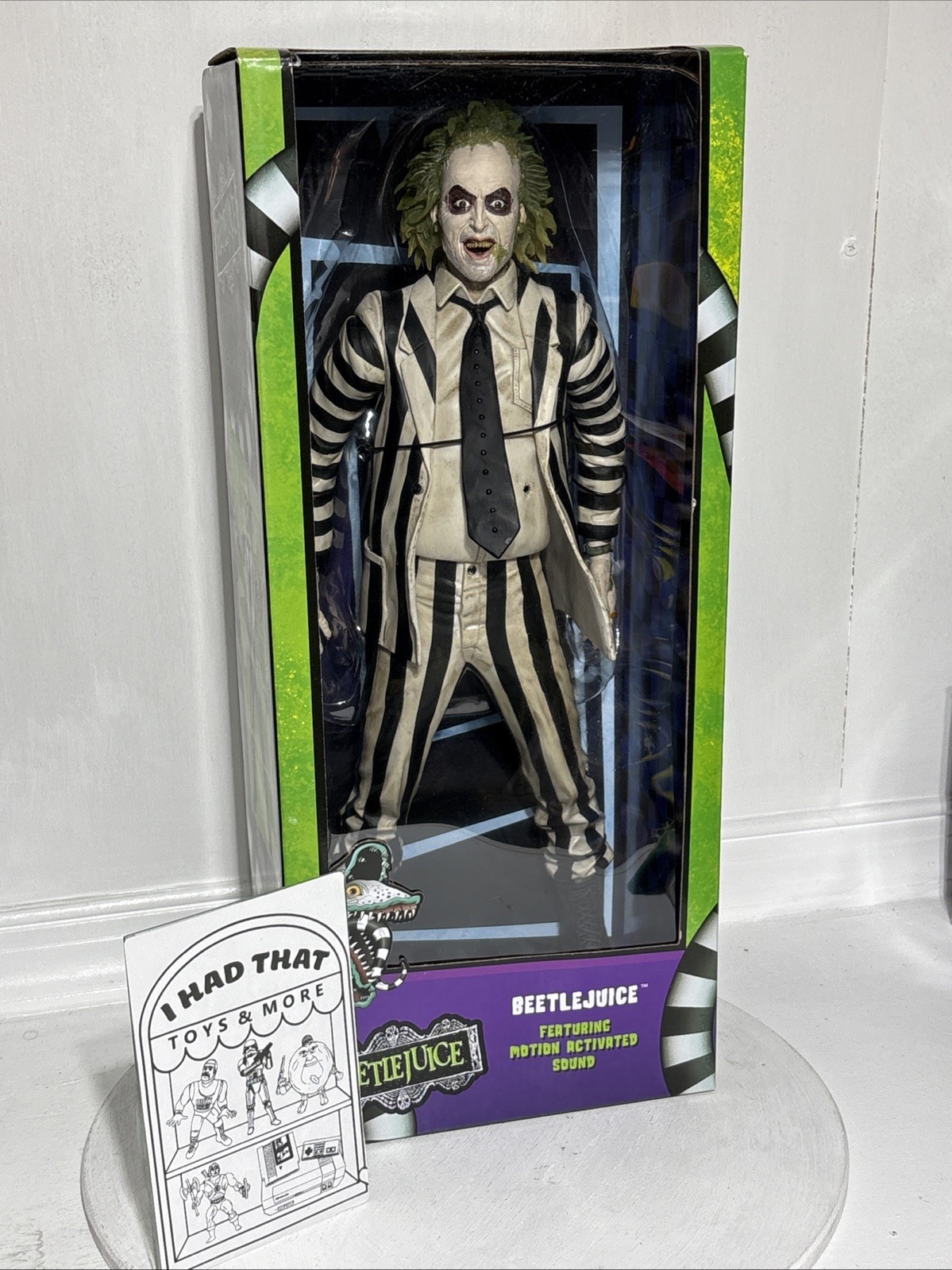 Neca Beetlejuice (1988) Striped Suit Beetlejuice 1/4 Scale Figure - New 18” Read