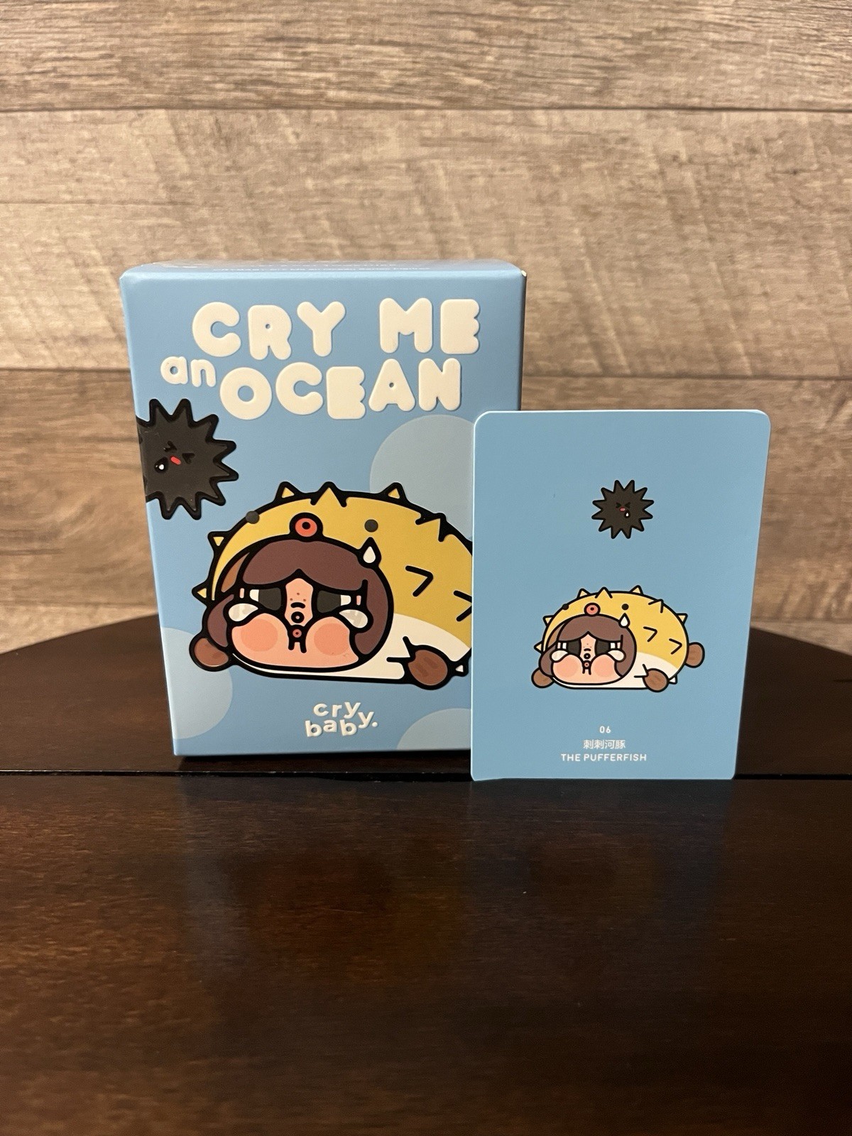 Autentico Pop Mart. Crybaby. Cry Me an Ocean. Statuina Pesce Tampone. Nuovo. Sigillato!