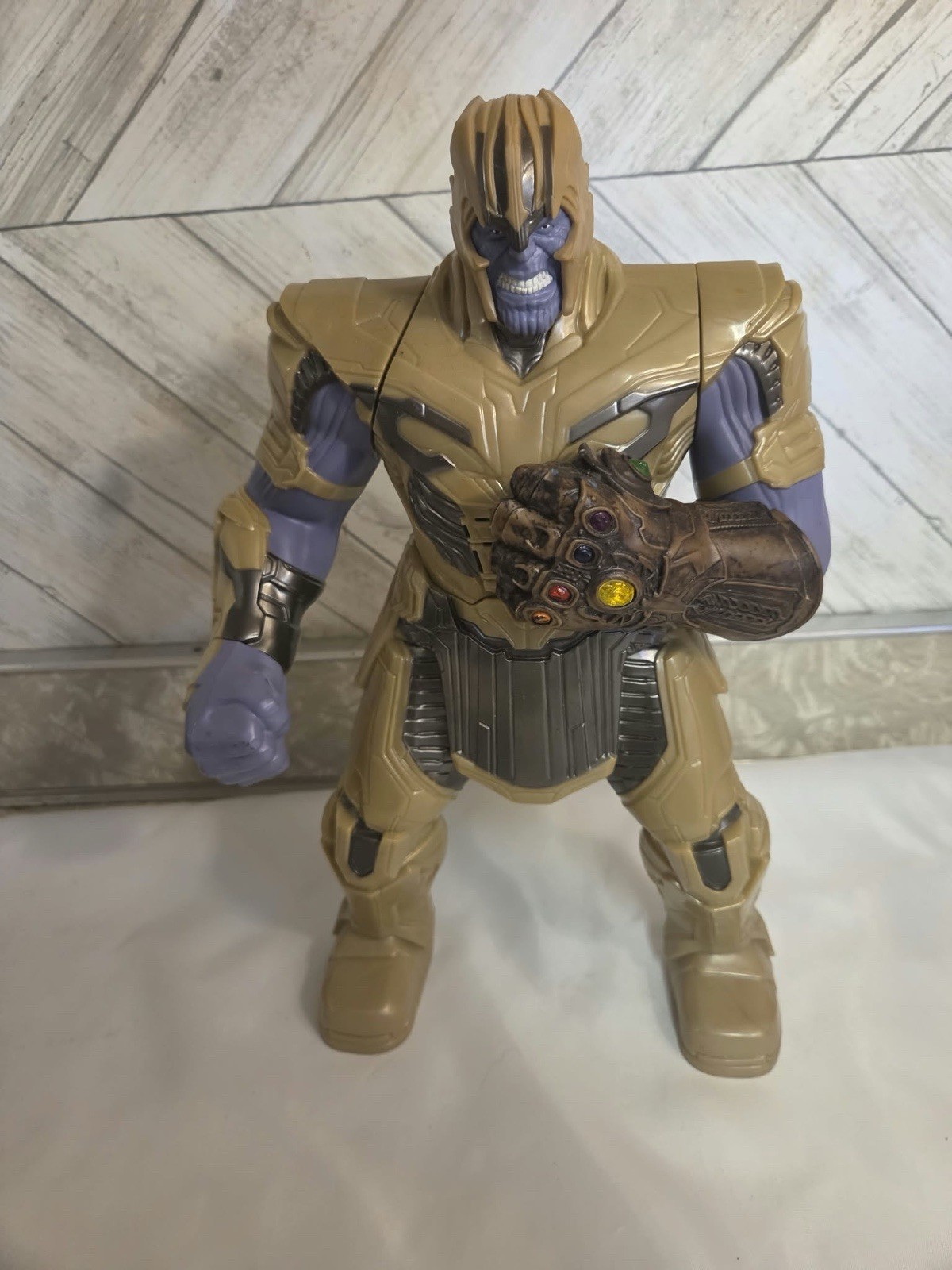 Disney Marvel Avengers Thanos Talking Action Figure 14” Light Up Infinity Works