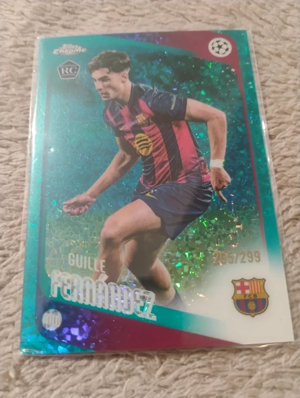 Carte Topps Chrome UCL Guille Fernandez RC #190 numérotée /299 Barcelona