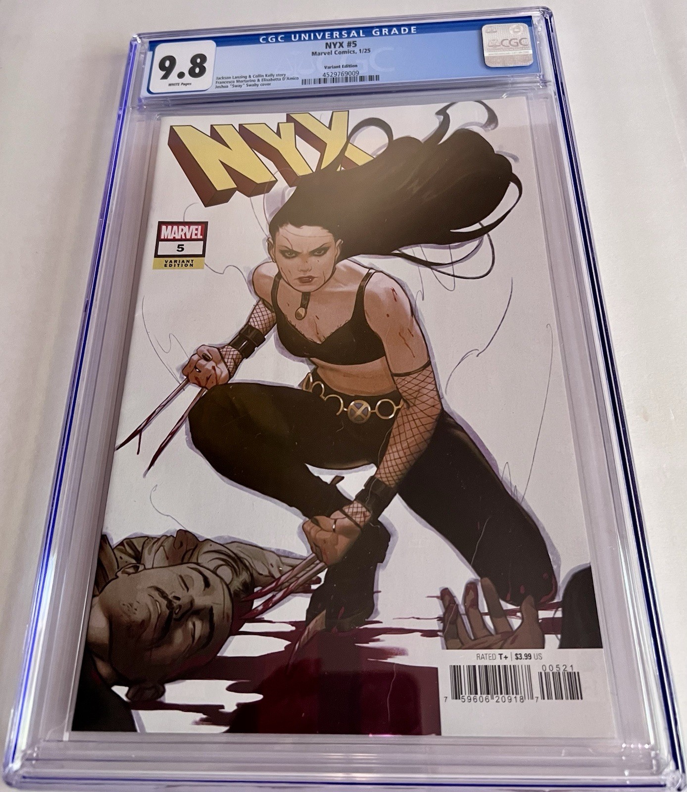 NYX #5 Swaby variante CGC 9.8