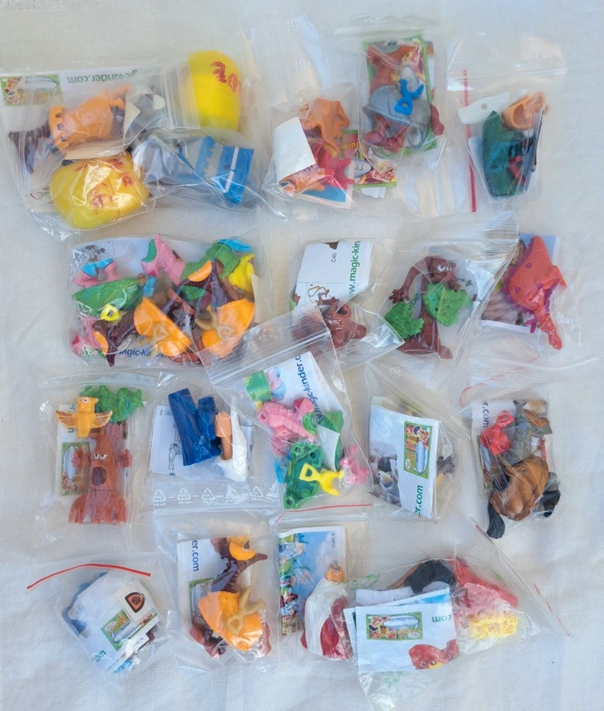 Lotto di Sorpresine Kinder serie Cavallegri