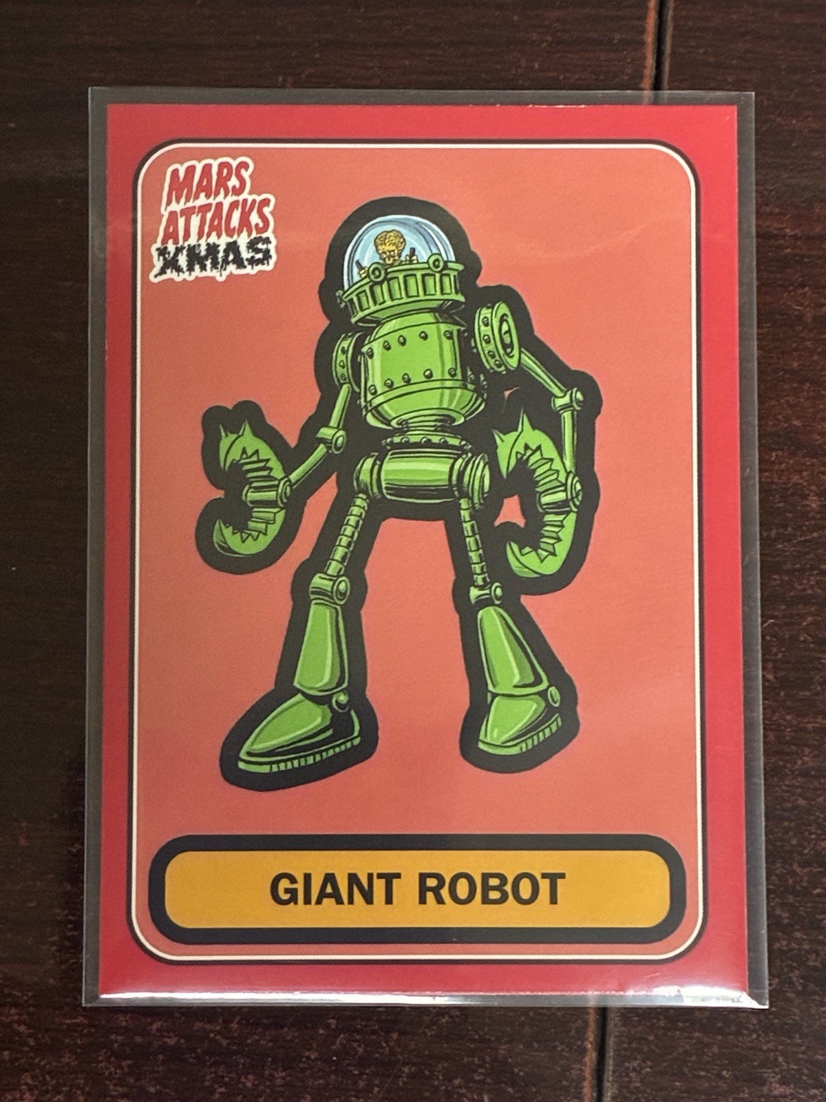 2026 Topps Mars Attacks X-MAS #B-70 - Personaggi B - ROBOT GIGANTE - PARALLELO ROSSO