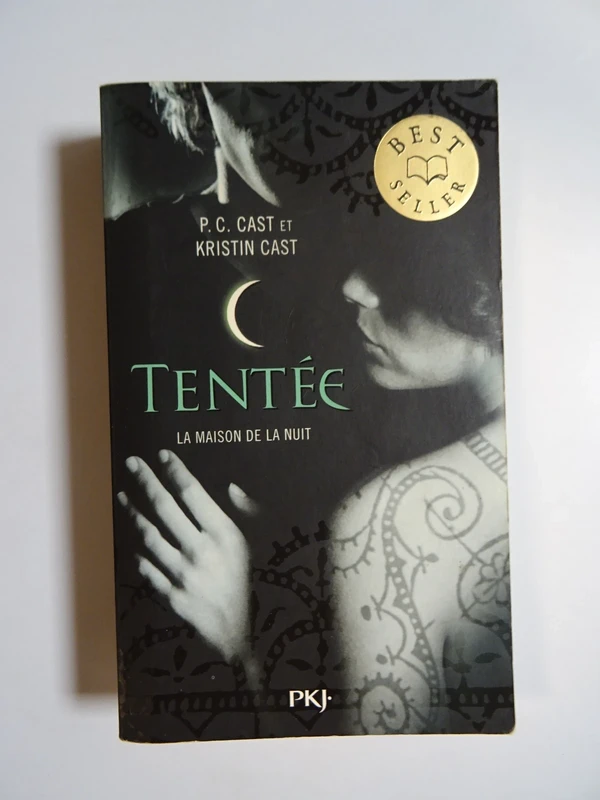 La maison de la nuit tome 6 tentée de P.C Cast et Kristin Cast